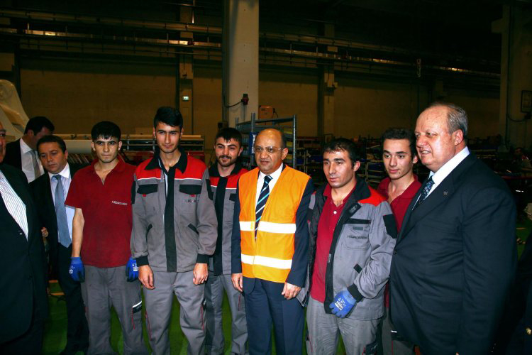 Sanayi Bakanı Makine Üreticilerinin Fabrikalarını Ziyaret Ediyor